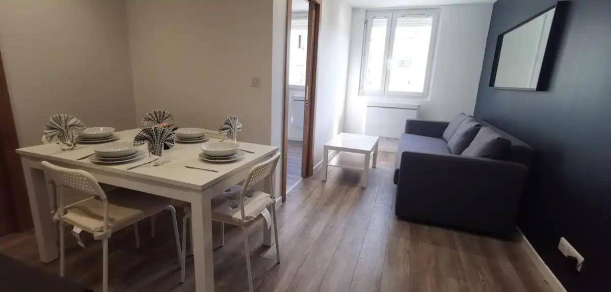 App 13 Mulhouse Centre , 4 Personnes Apartment Luaran gambar